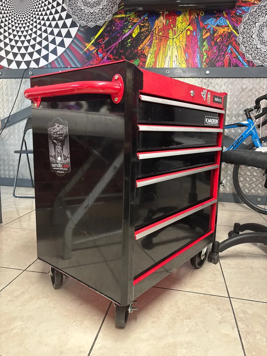 Tattoo Station/Mechanic Station - Image 2