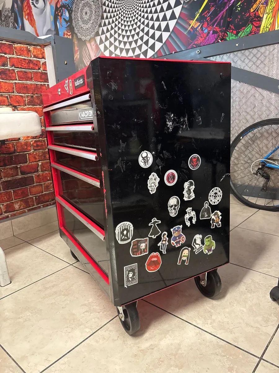 Tattoo Station/Mechanic Station - Image 3