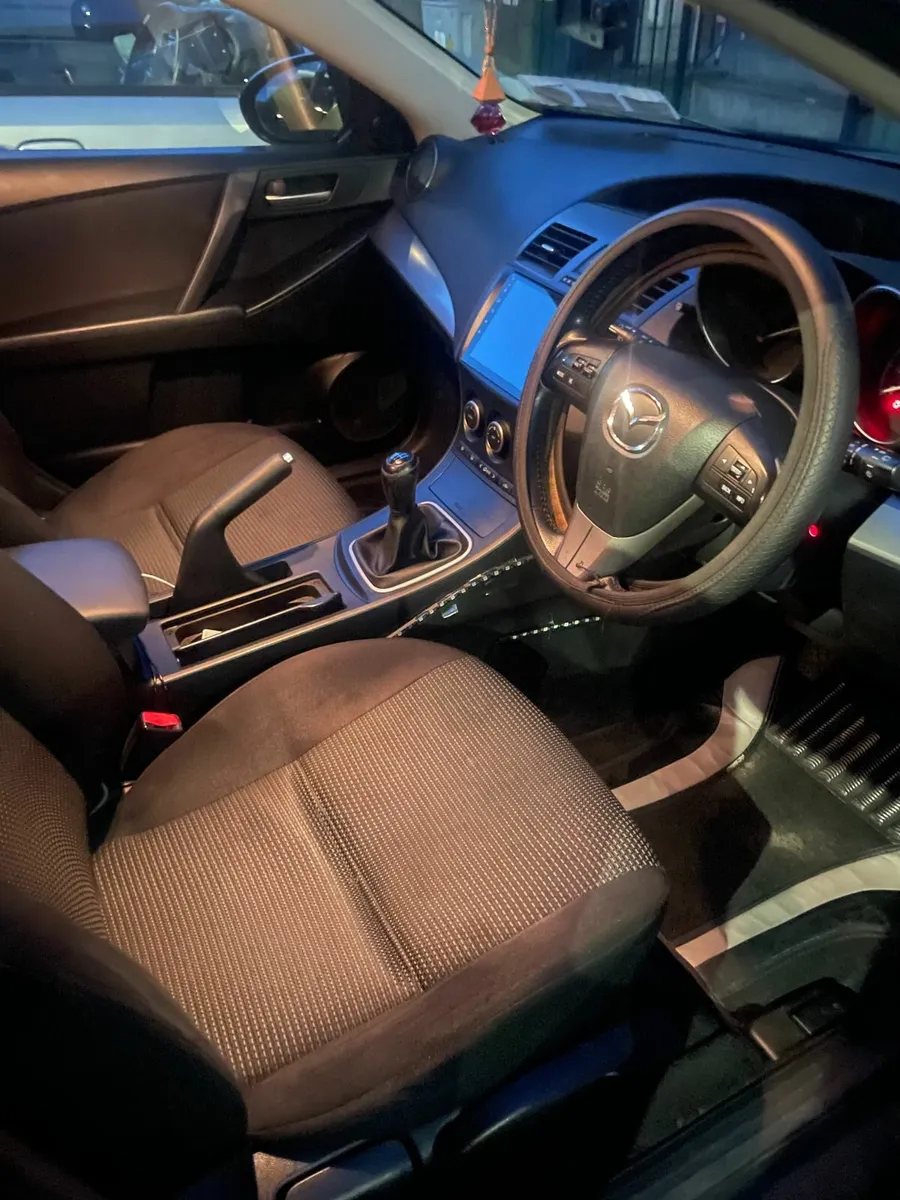 Mazda Mazda3 2013 - Image 2