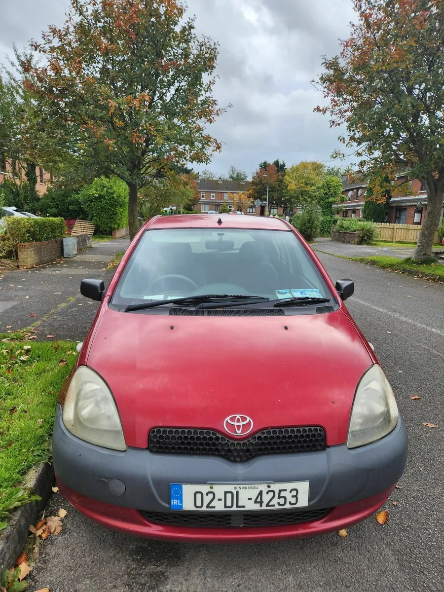 Toyota Yaris 2002 - Image 1