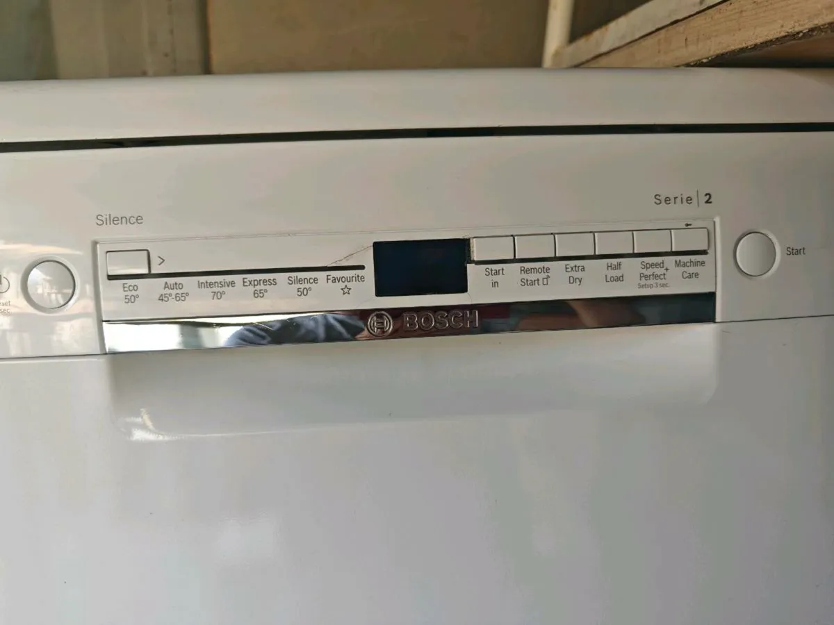 Bosch dishwasher like new - Image 2