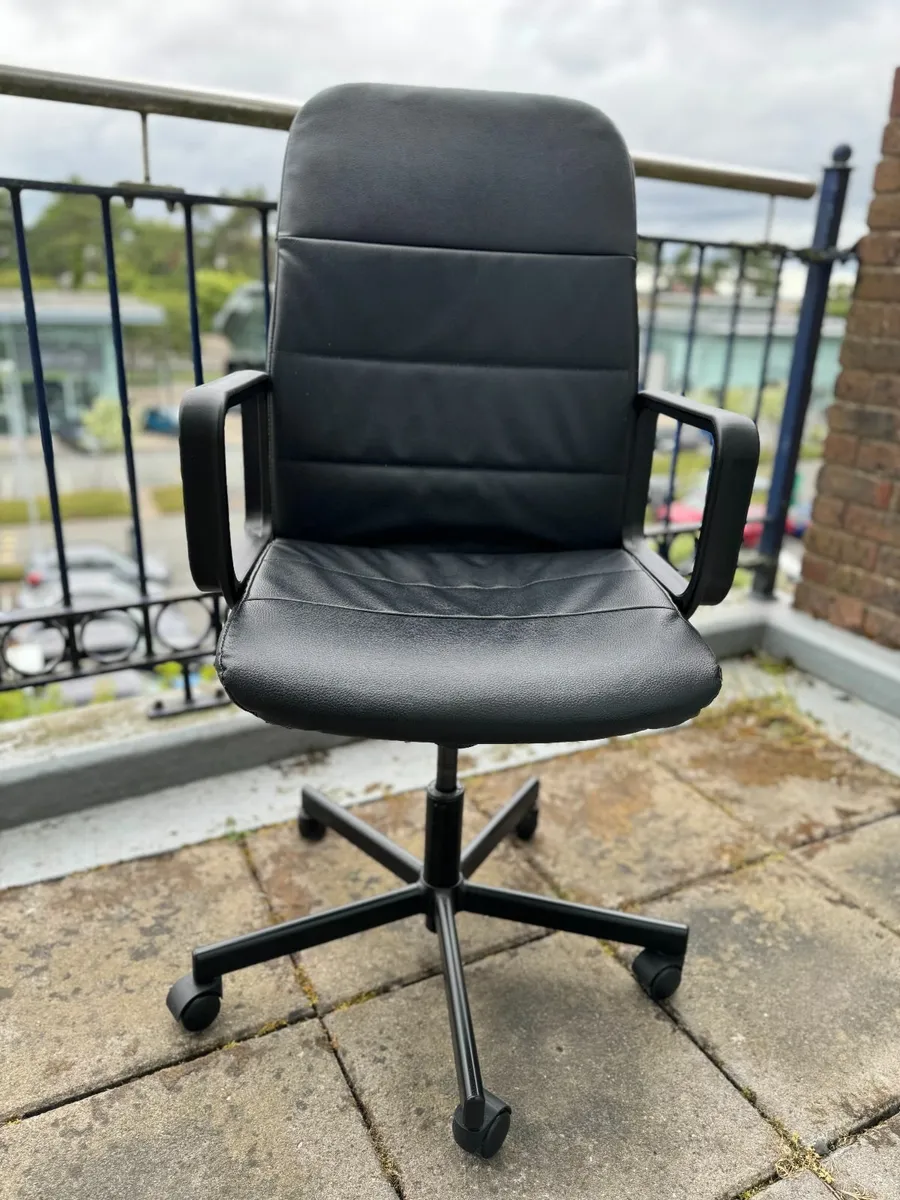 Office Chair - Image 1