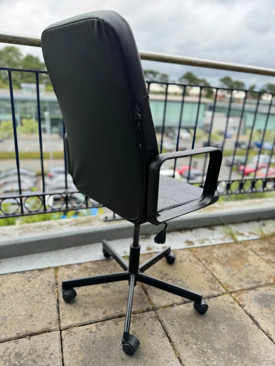 Office Chair - Image 3