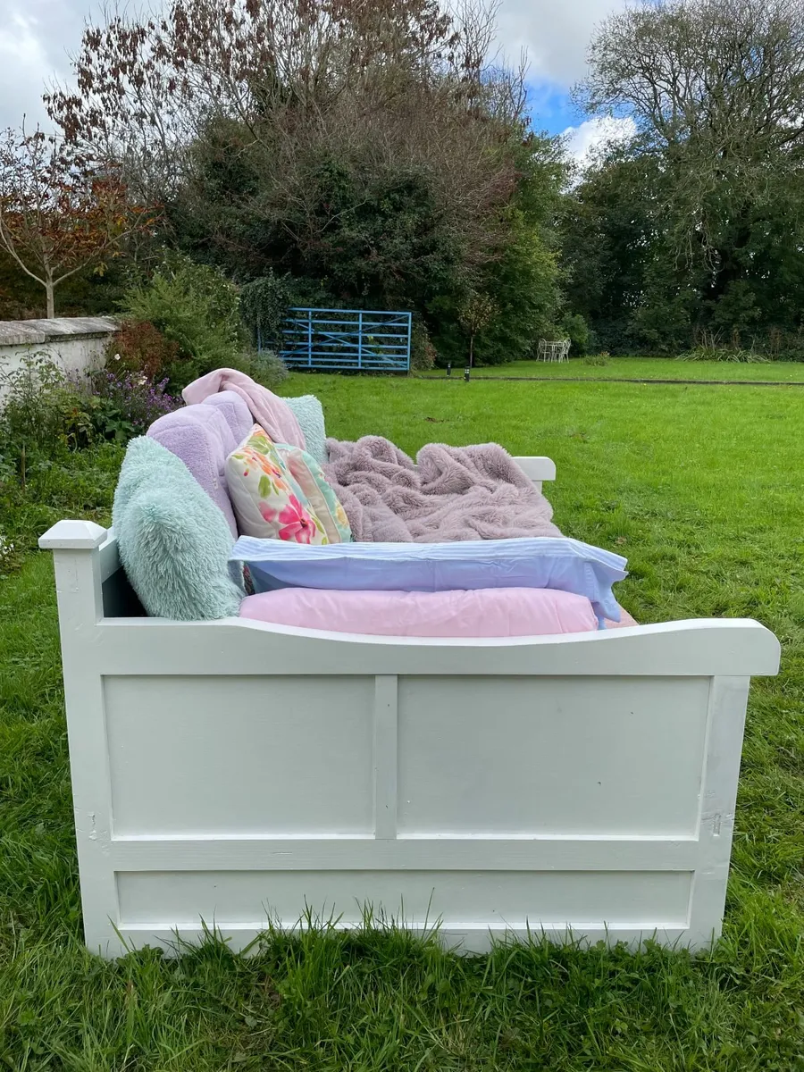 Daybed (4 foot custom made) - Image 4
