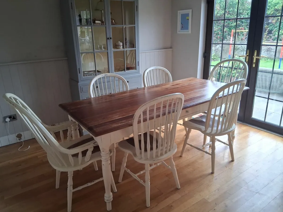 Laura Ashley table and chairs - Image 4