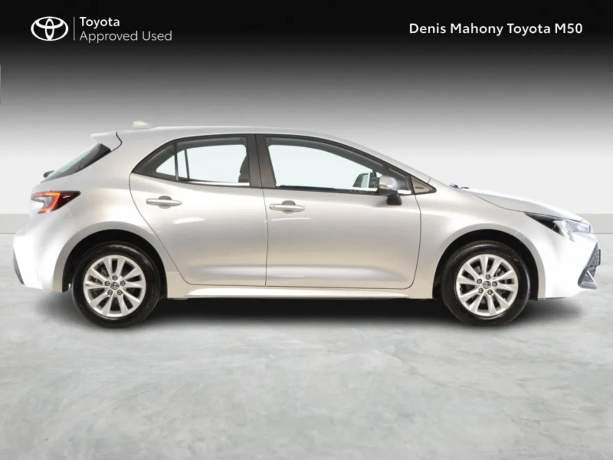 Toyota Corolla Luna Hybrid Auto - Image 3
