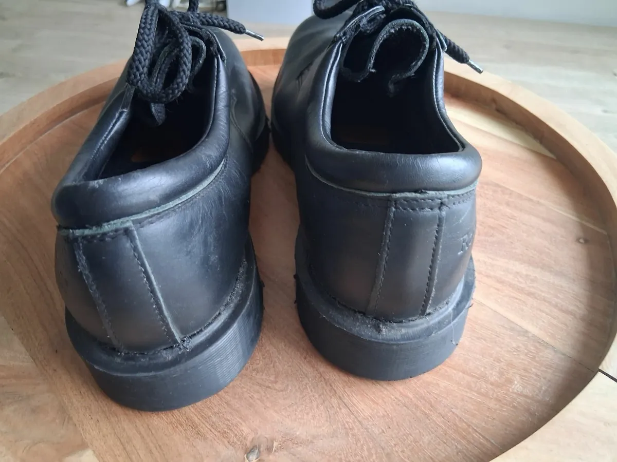 Vintage Dr. Martens Shoes - 25 years old, size 8 - Image 2