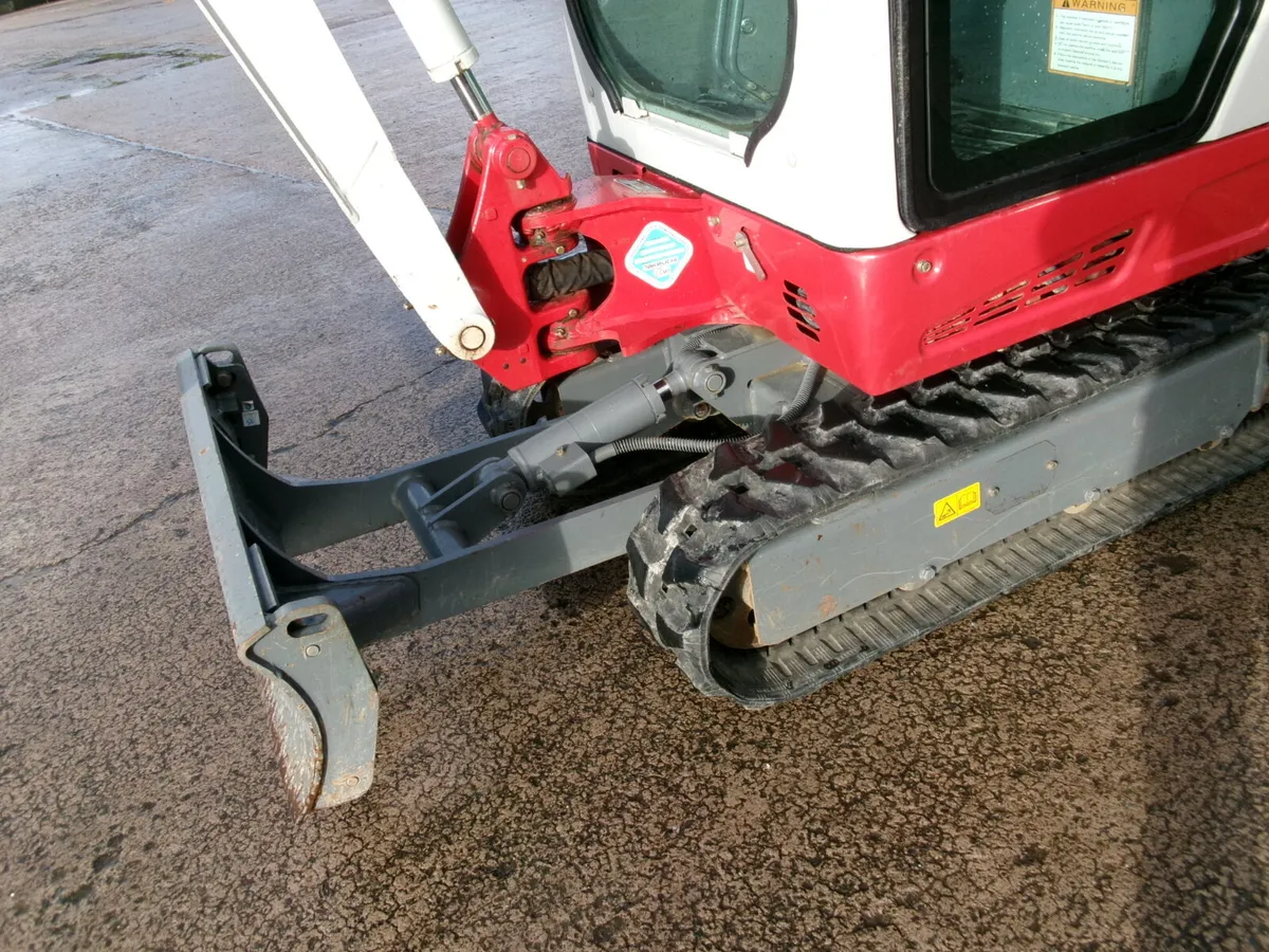 Takeuchi TB216 cab  #14005113 - Image 2