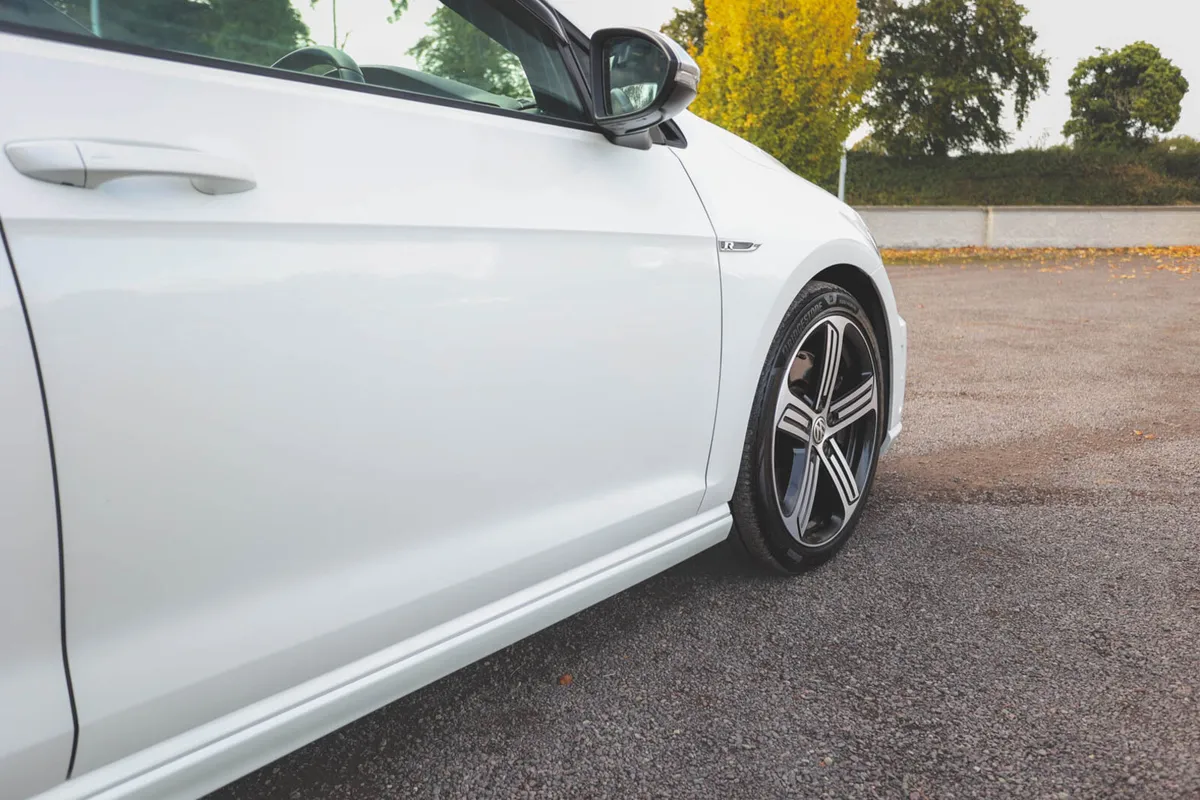 2016 Volkswagen Golf R Convertible - Image 3
