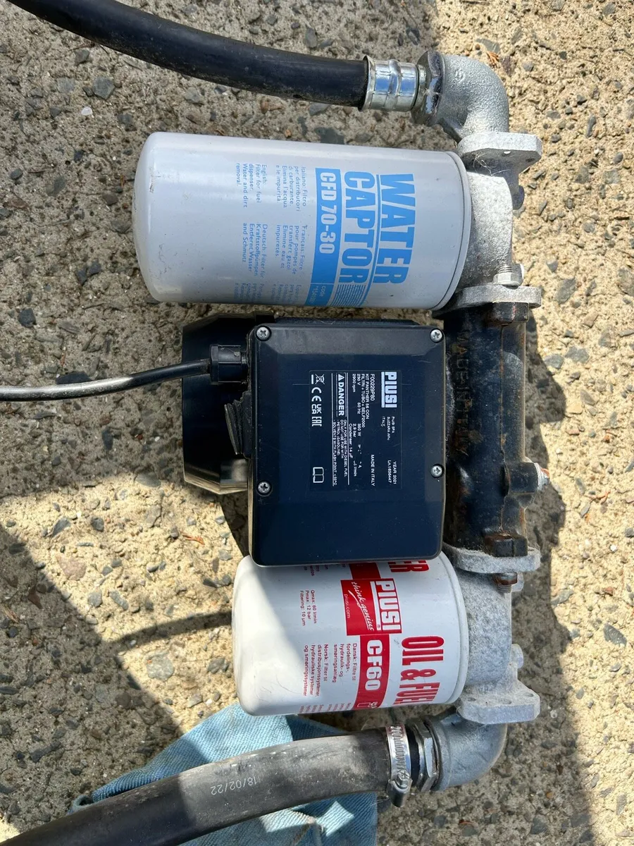 2500lt Carbery plastic oil tank - Image 2