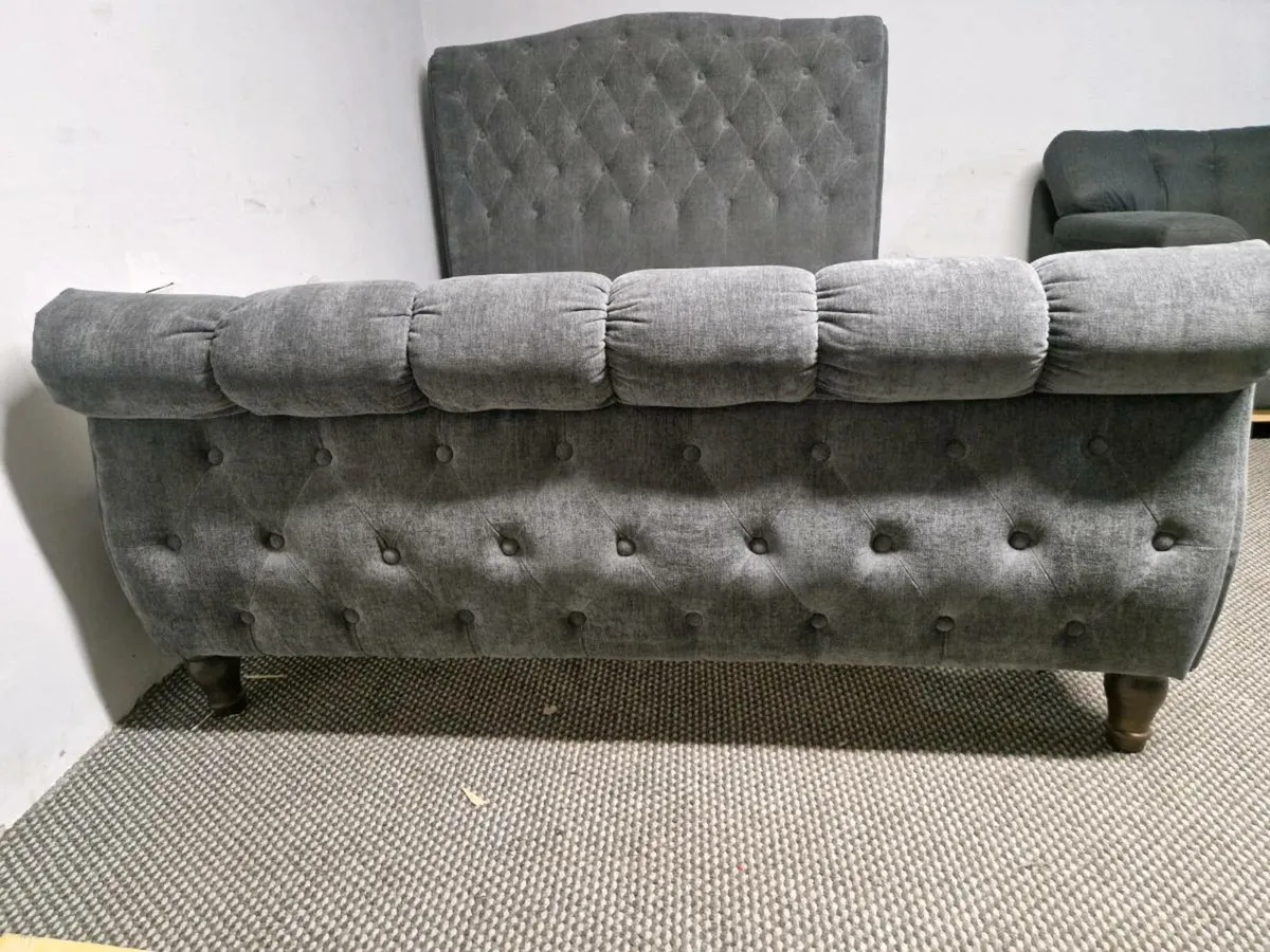 Bed - Image 2