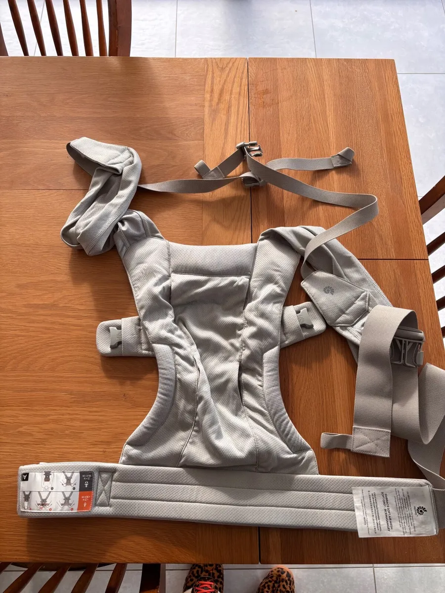 Ergobaby Baby carrier - Image 2