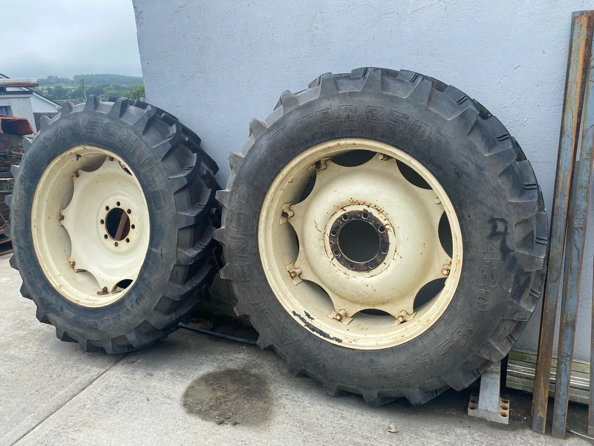 ZETOR WHEELS AND TYRES - Image 1