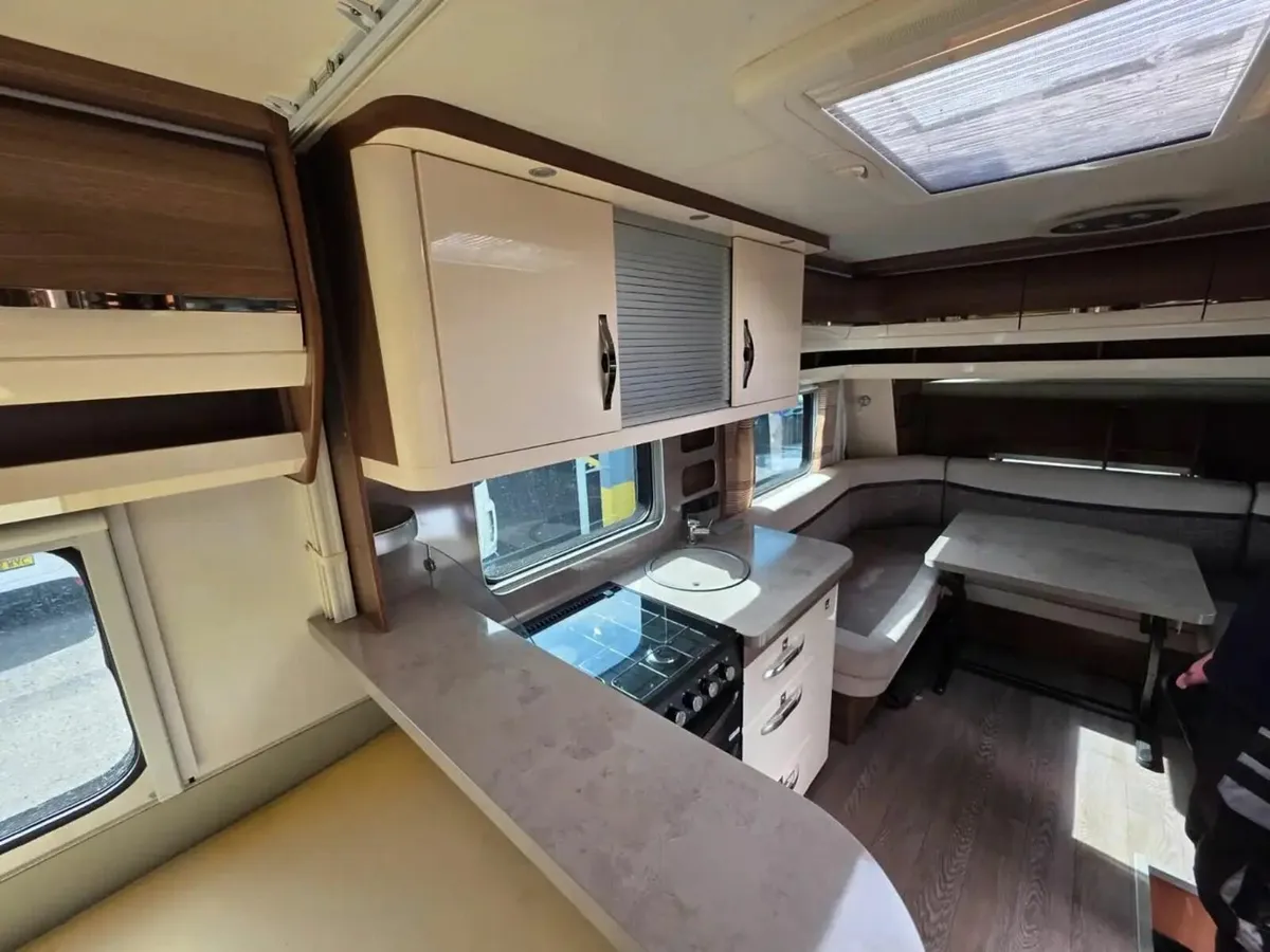 Daf Trucks LF FA 45.160 Motorhome - Image 3
