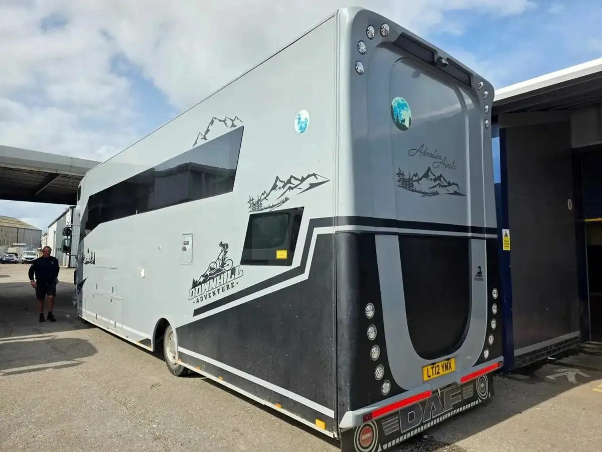 Daf Trucks LF FA 45.160 Motorhome - Image 4