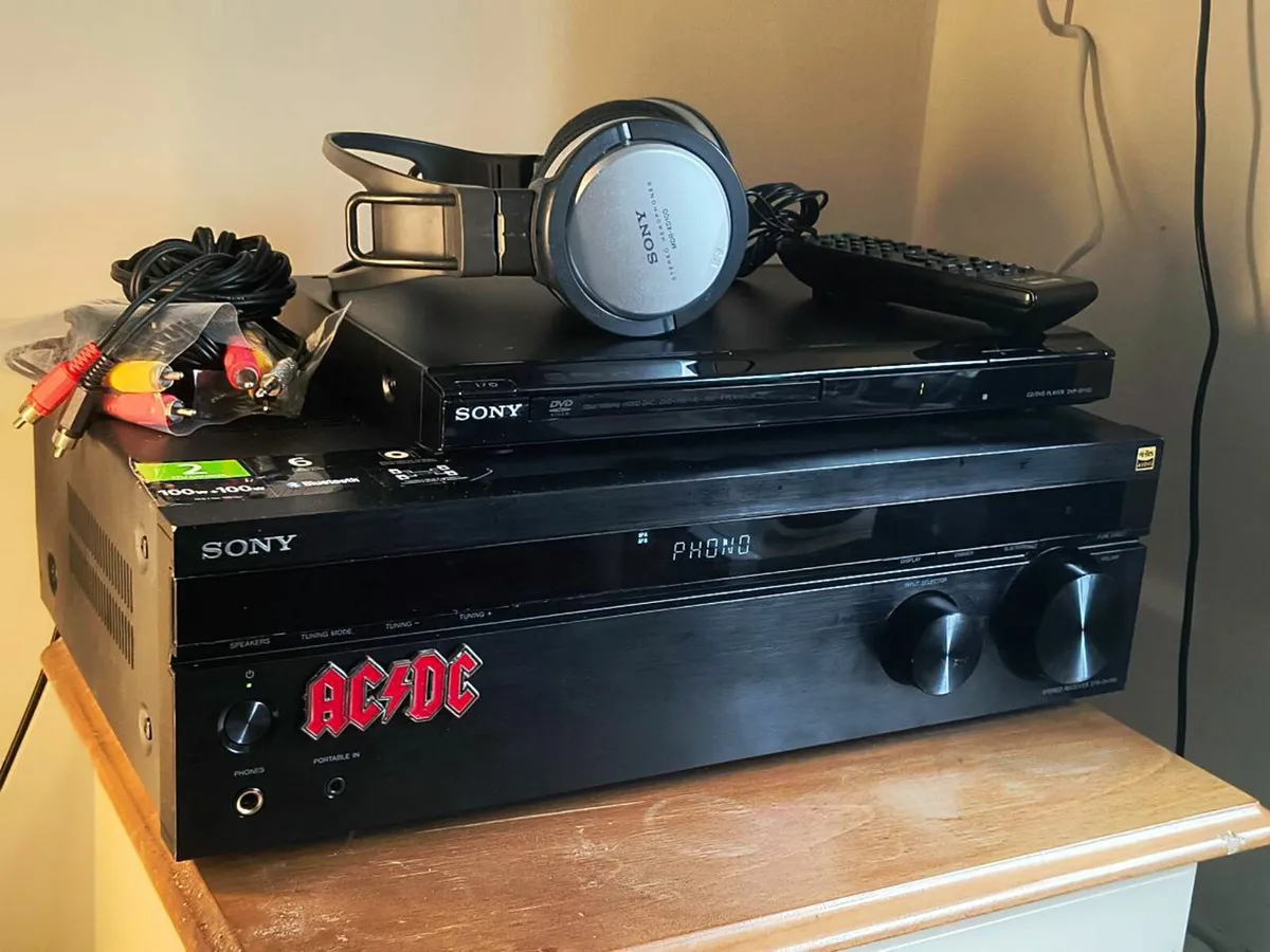 DVD Player Stereo Headphones  Amplifier Sony SET - Image 4