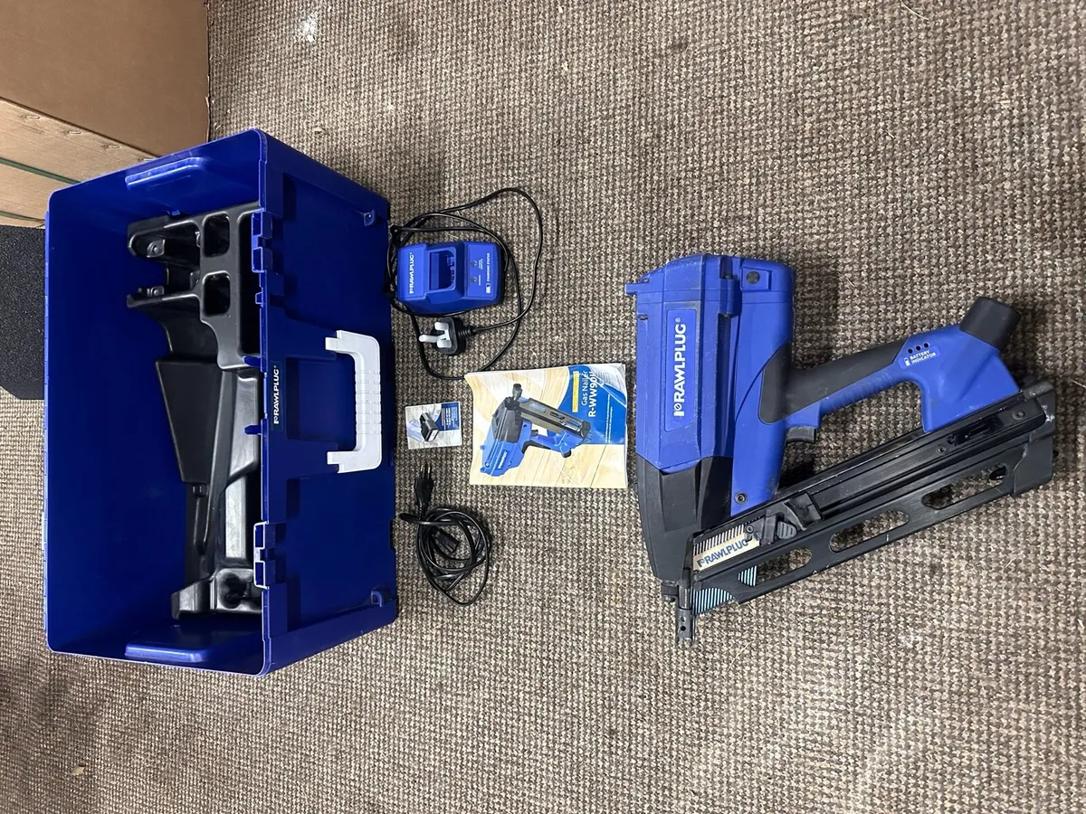 BARGIN Nail Gun Raw Plug - Image 2