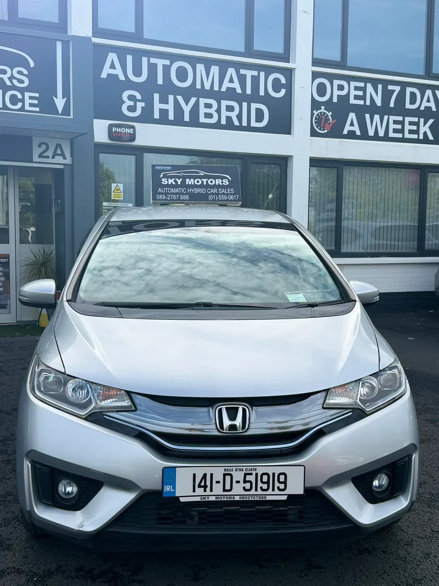 2014 Honda Fit 1.5 Hybrid,Auto ,Low Miles 31K KM - Image 2