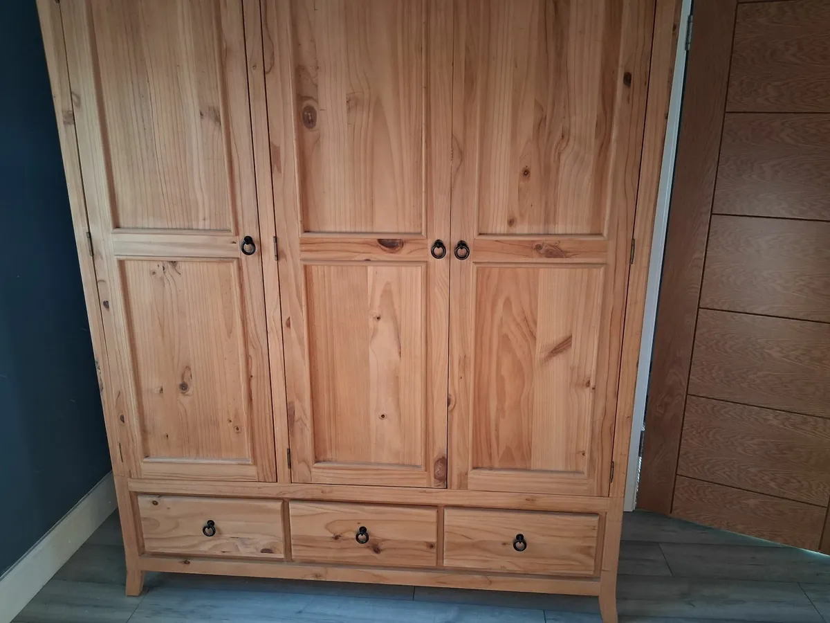 Bedroom Suite - Image 2
