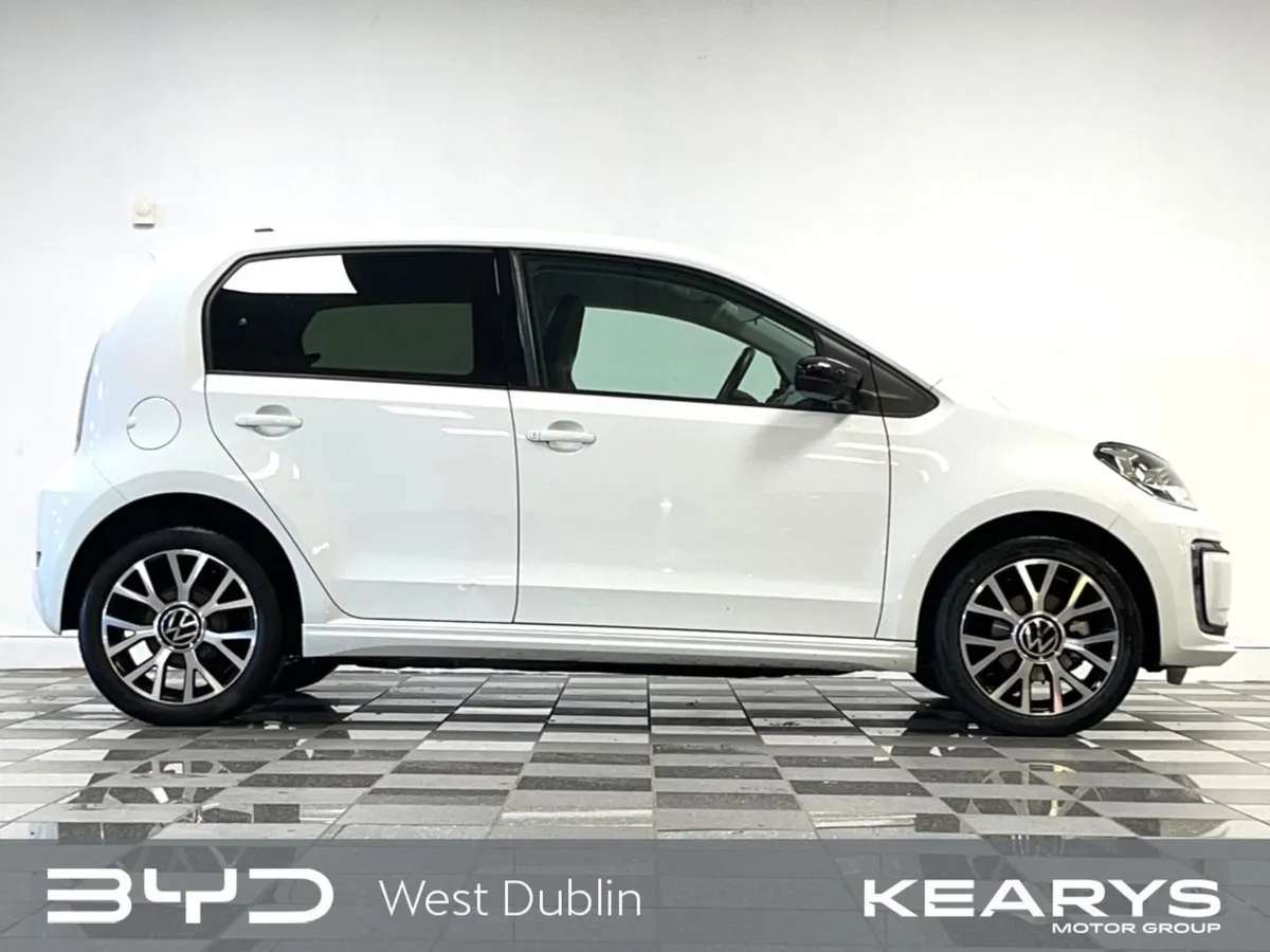 Volkswagen e-up! E-up Style 32kwh 82bhp Reverse C - Image 3