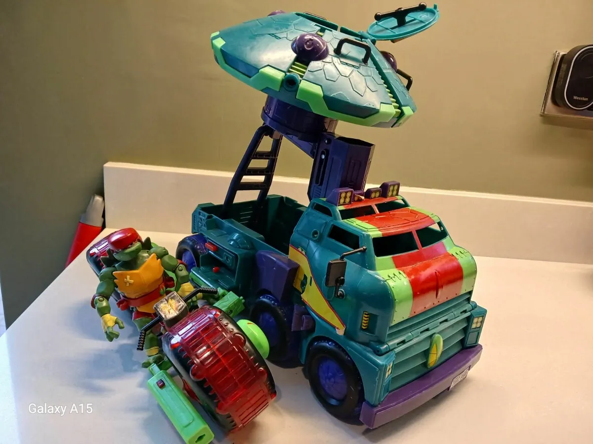 Teenage Mutant Ninja Turtles - Image 3