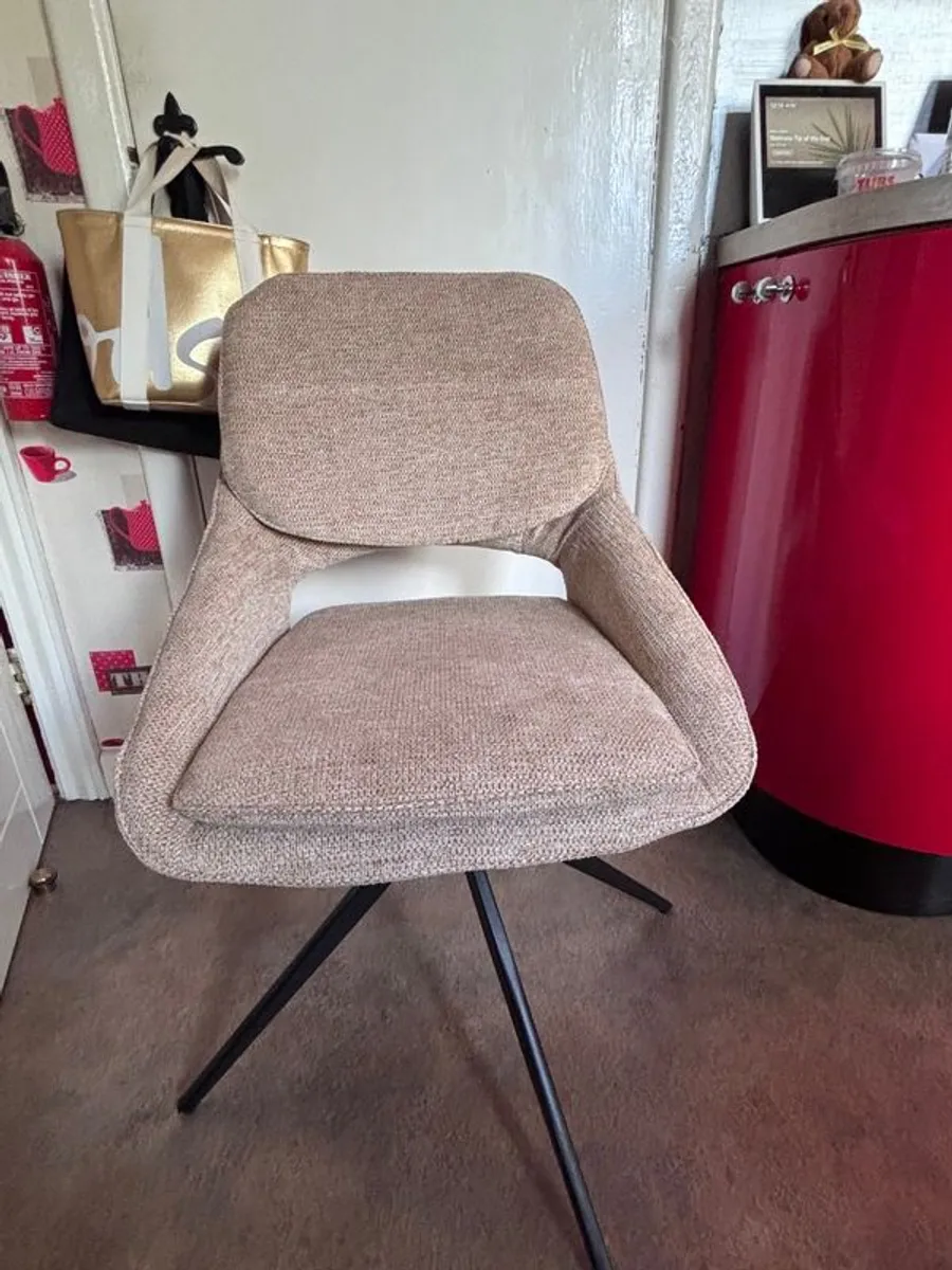 Kitchen chairs - Image 2