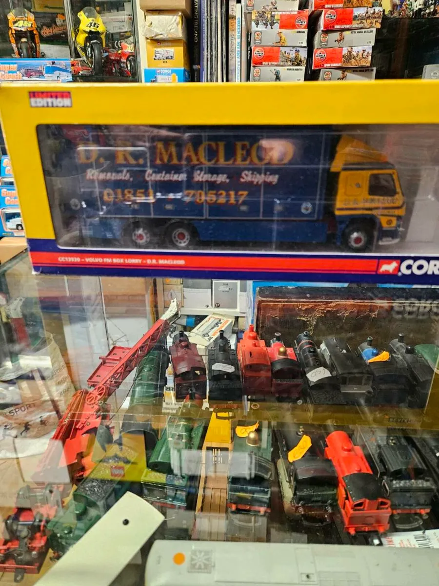 Corgi Volvo Box Lorry 1.50 - Image 1