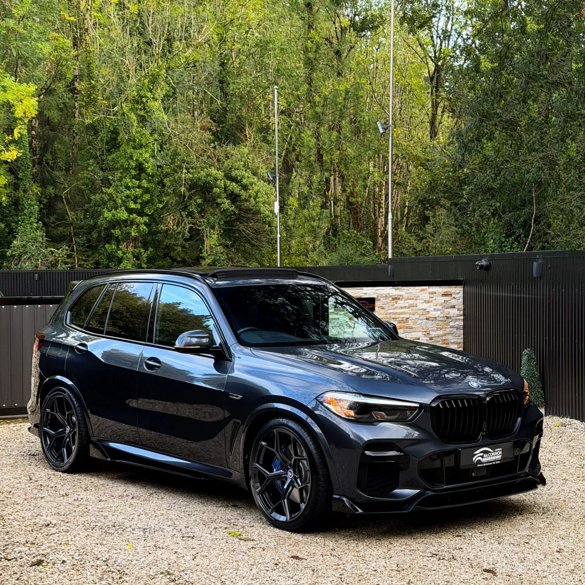 2021 (212)  BMW X5 45E MSPORT 390BHP **HUGE SPEC - Image 1