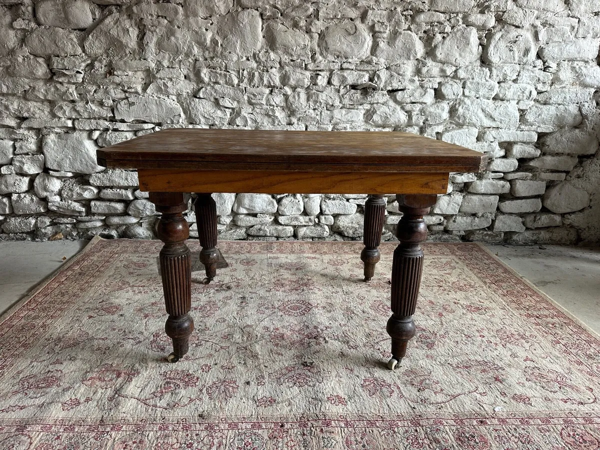 Antique small Victorian mahogany square dining tab - Image 1