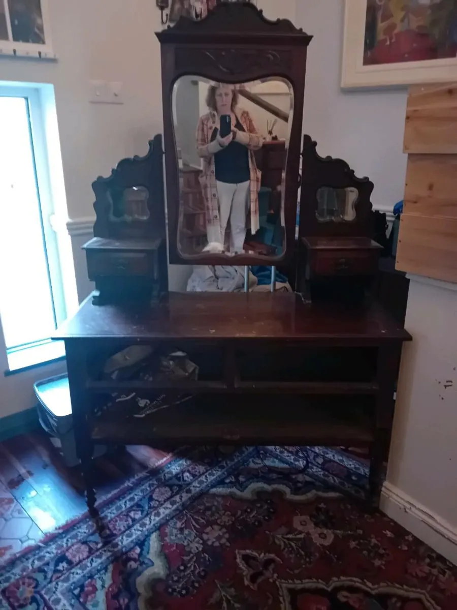 Dressing table Free to take away - Image 1