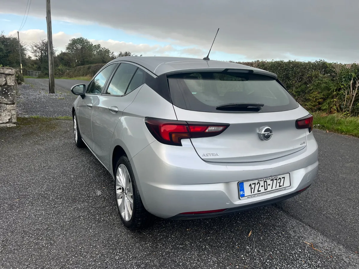 Opel Astra 2017 - Image 4