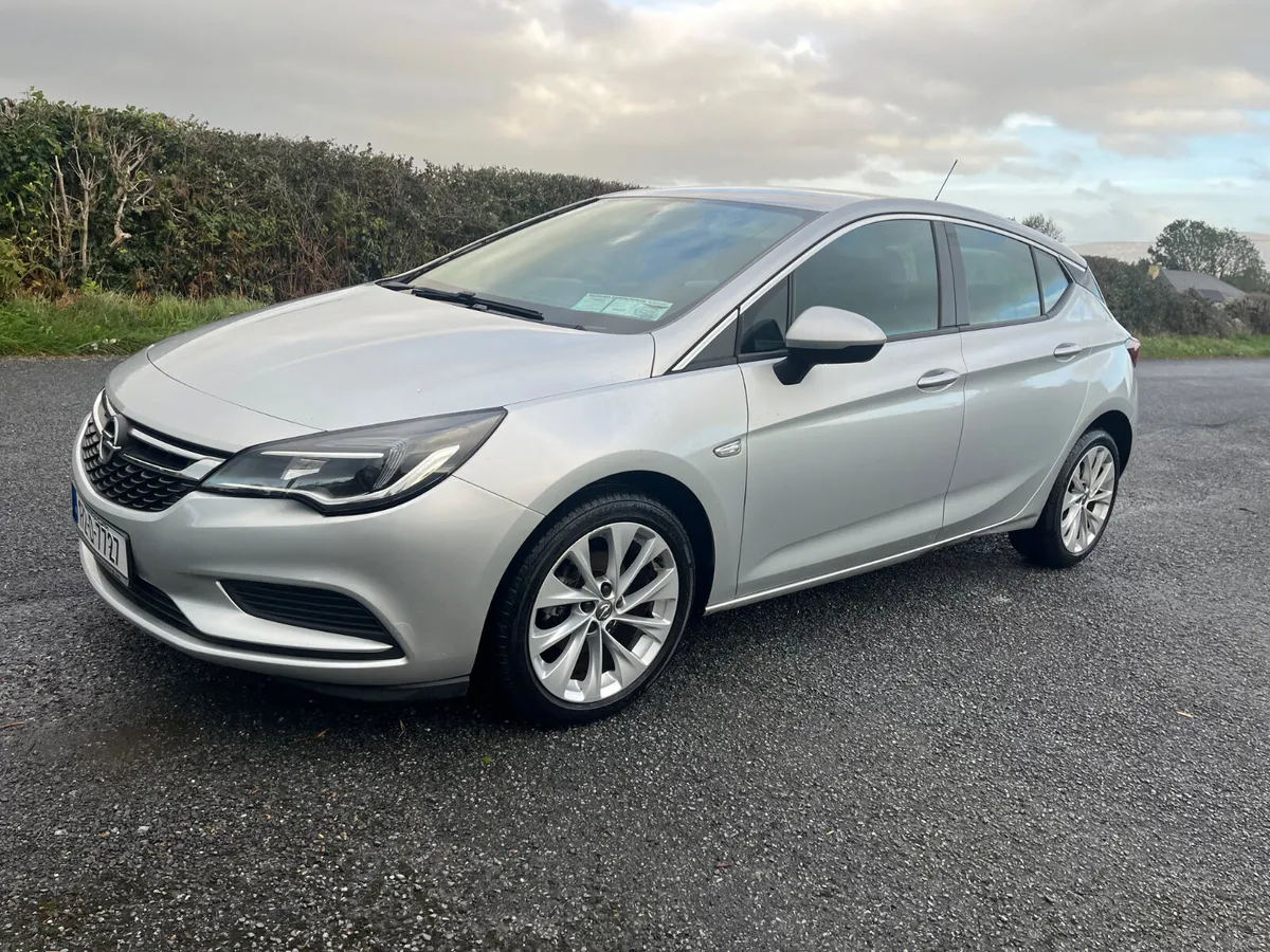 Opel Astra 2017 - Image 3