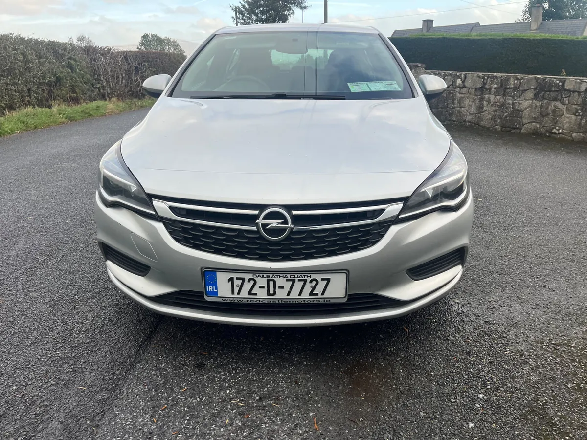 Opel Astra 2017 - Image 2