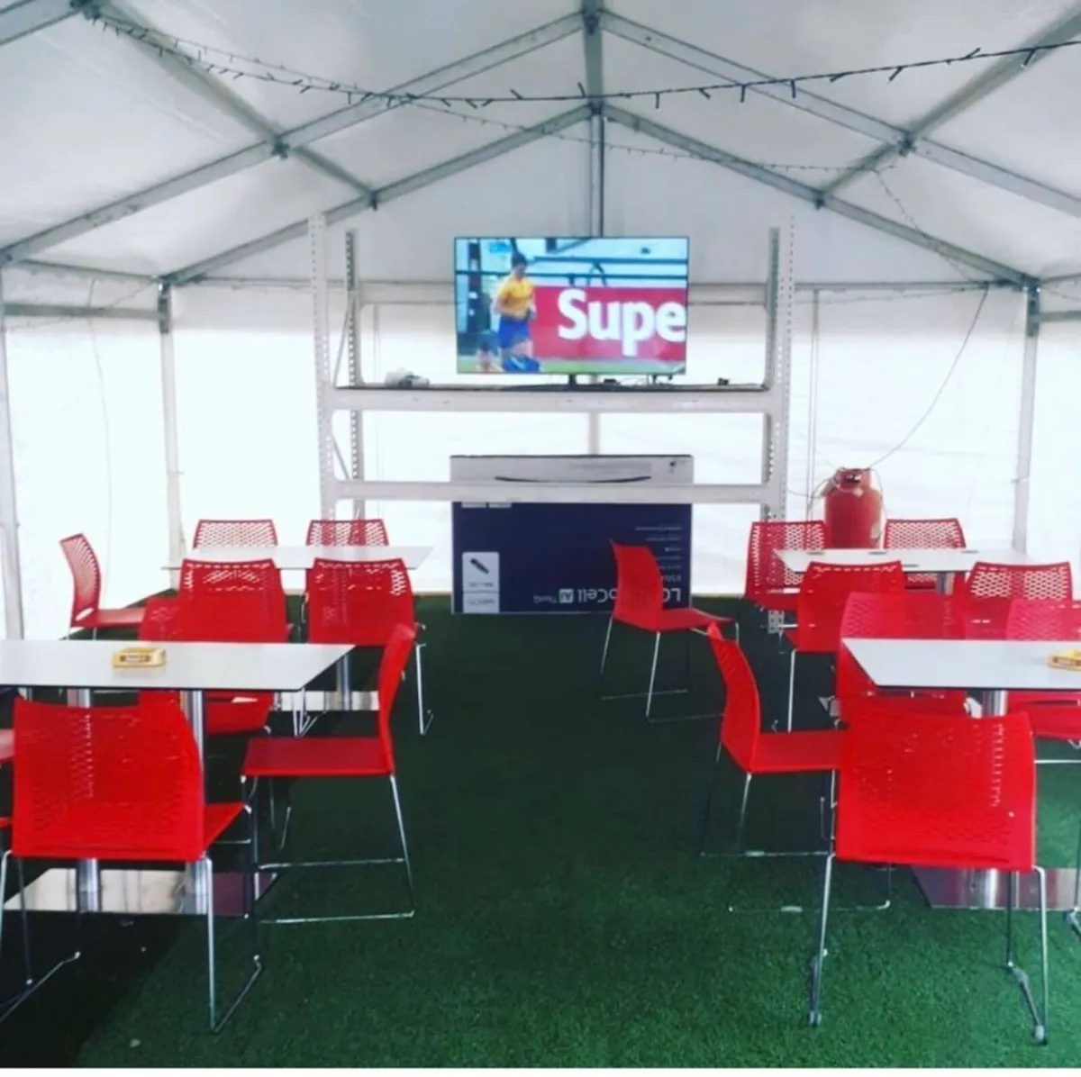 Marquee Aluminium Frame with timber floor - Image 2