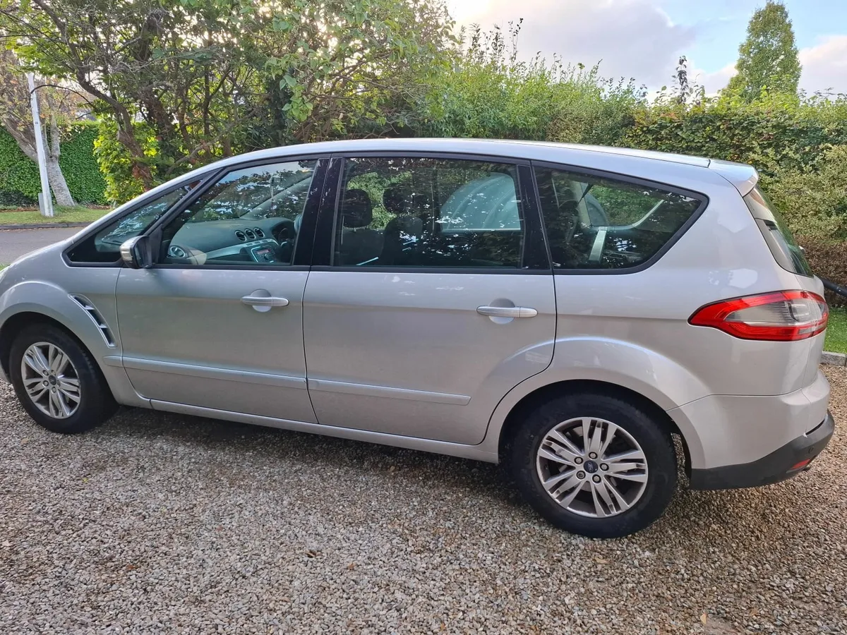 Ford S-Max 2014 - Image 2