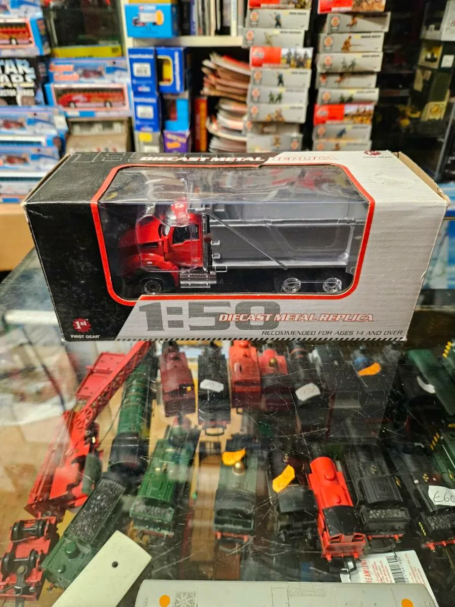 Corgi First Gear Kenworth Tipper - Image 1