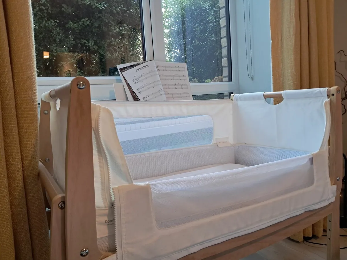 SnuzPod 4 - Bedside Crib