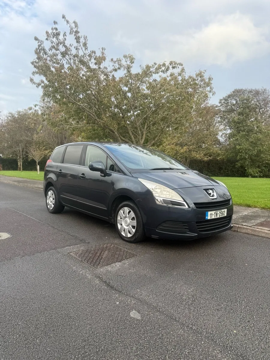 2011 5008 NCT 02-26 7 SEATER - Image 1
