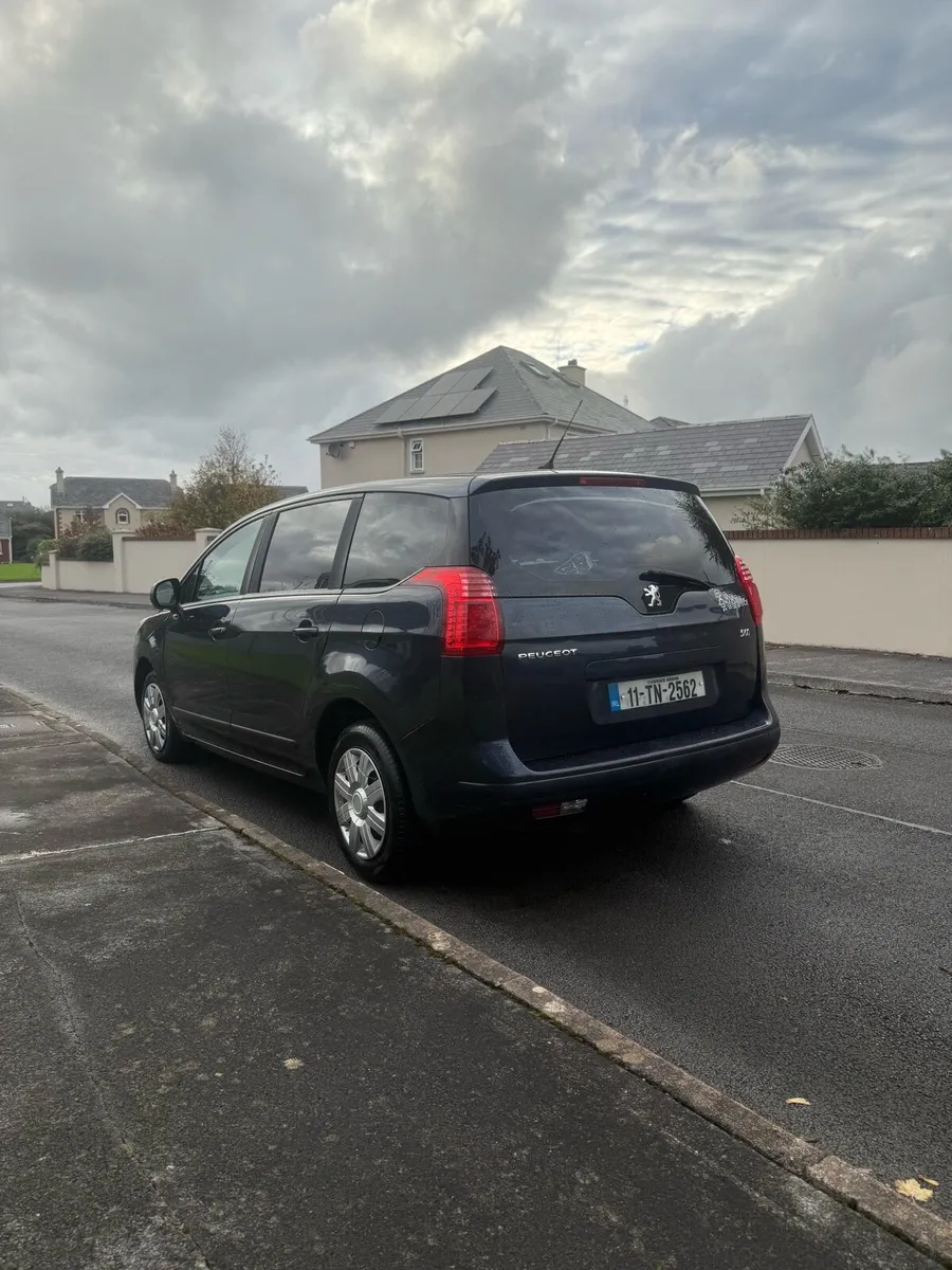 2011 5008 NCT 02-26 7 SEATER - Image 3