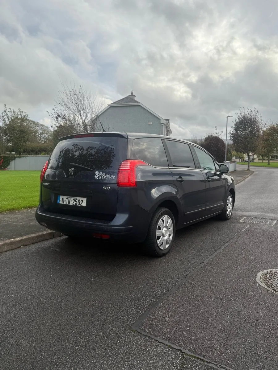 2011 5008 NCT 02-26 7 SEATER - Image 4
