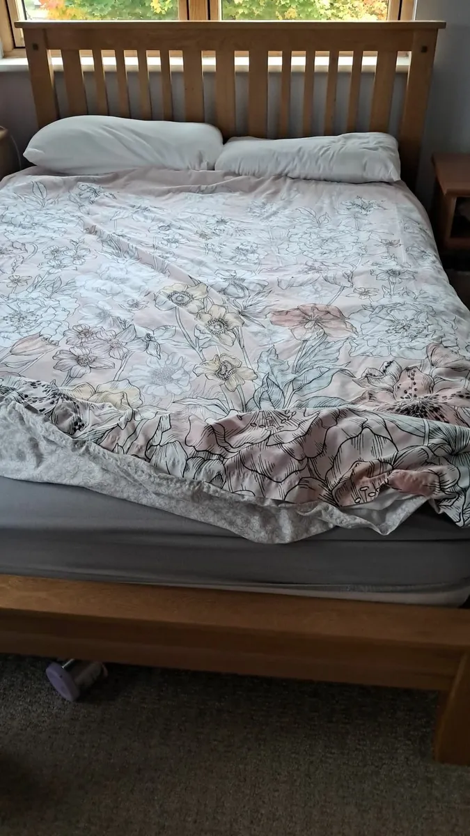Double Bed - Image 3