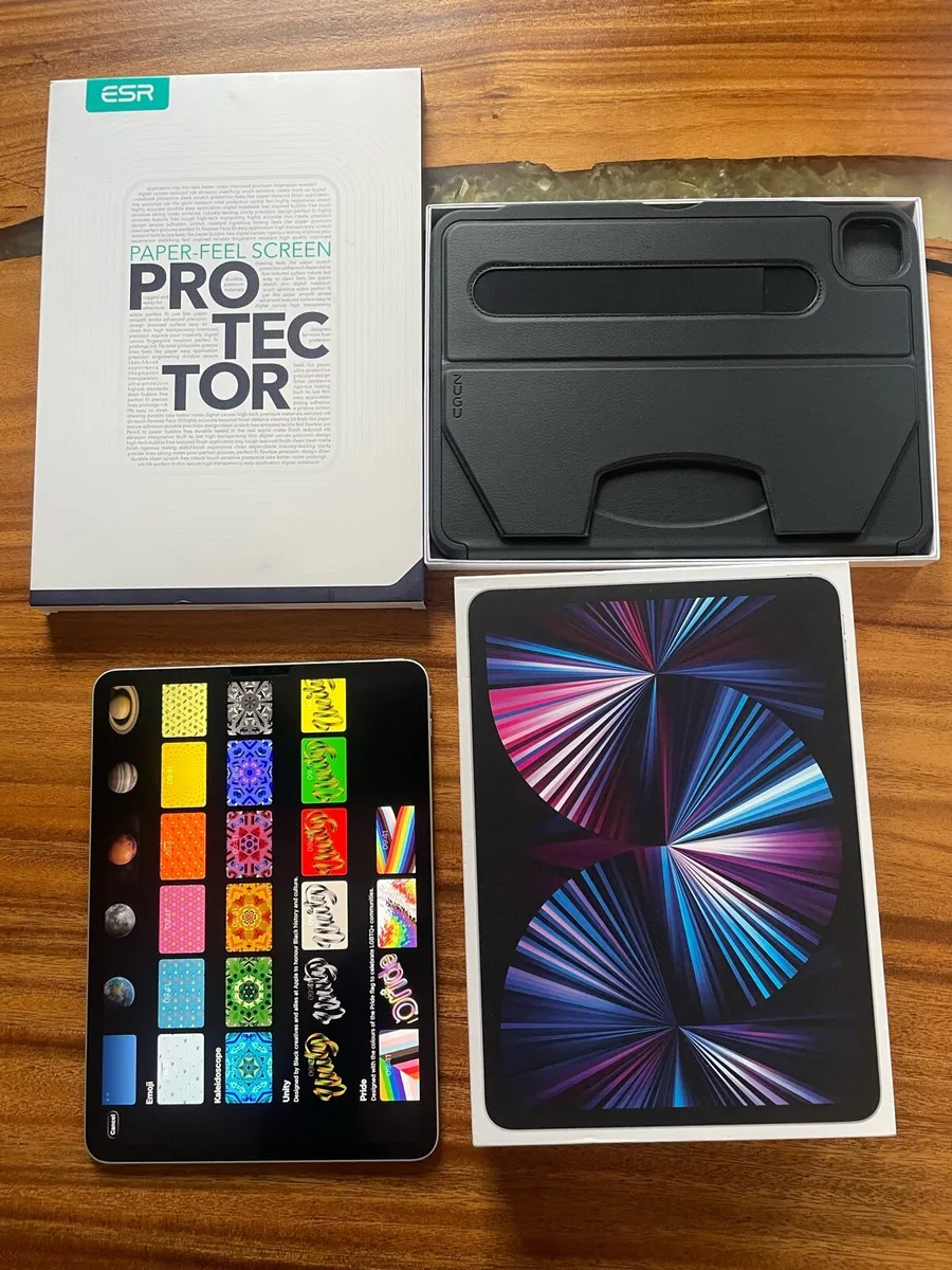 iPad Pro 11inch 3rd gen 256 GB ZUGU case - Image 1