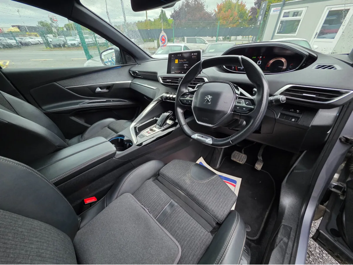 Peugeot 5008 GT LINE 2.0D 7 SEATER PANROOF - DIGIT - Image 4