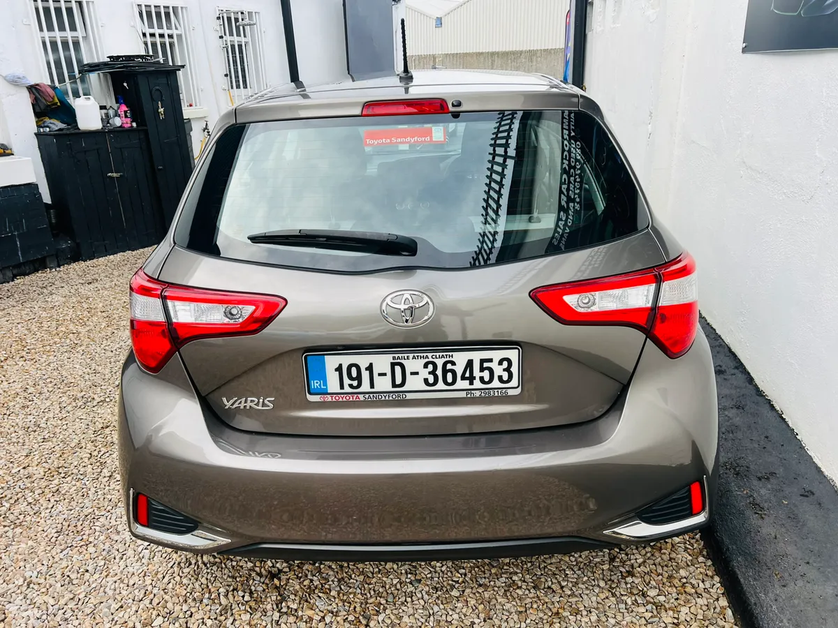 2019 Toyota Yaris 1.0 Luna **Only 44,000km** - Image 4