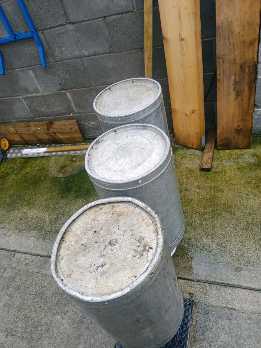 MILK CHURNS - Image 4