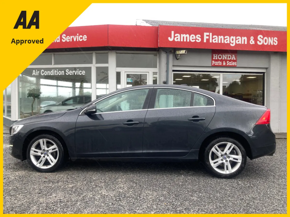 Volvo S60 D2 SE 4DR - Image 3