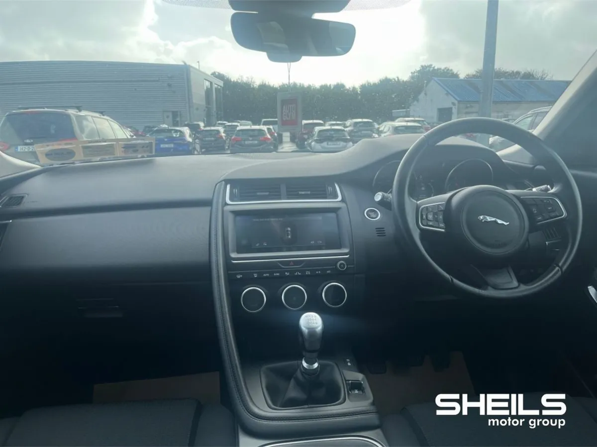 Jaguar E- PACE 2.0d I4 150 PS FWD Manual S - Image 3
