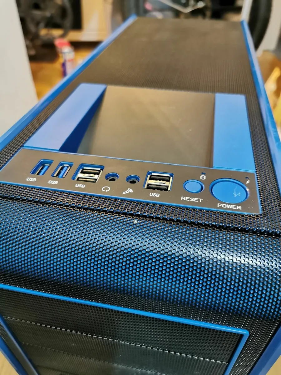 ATX Gaming Computer Large Case - Image 1