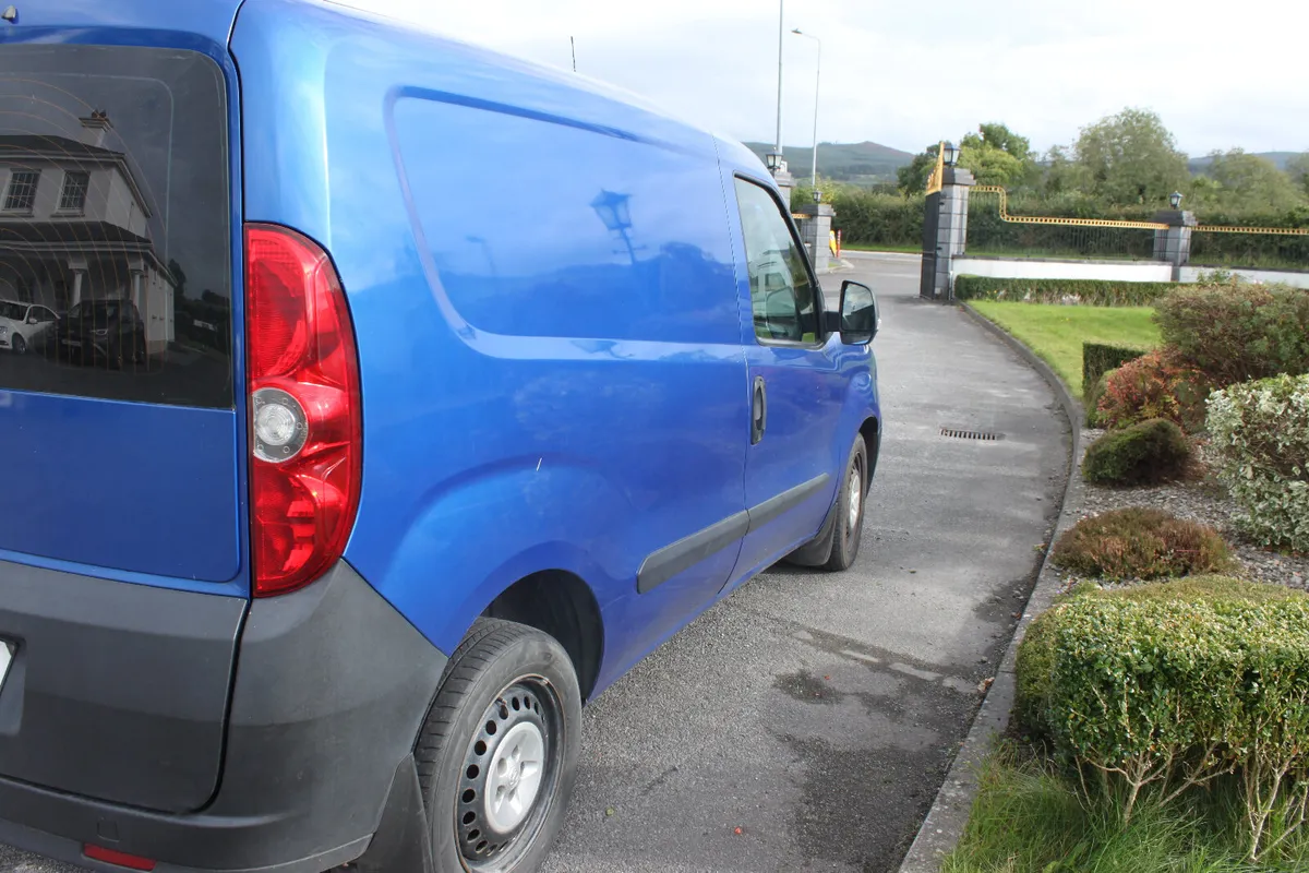 Vauxhall Combo 1.2 LWB Van, 2012 - Image 3