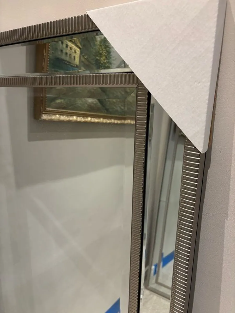 Mirror - Image 2
